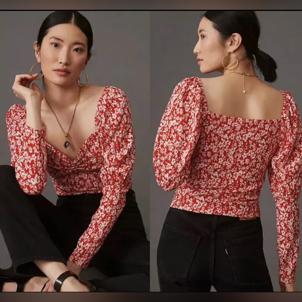 Anthropologie Top Size Large NWOT
Red White Floral Sweetheart Neck Juliet Blouse